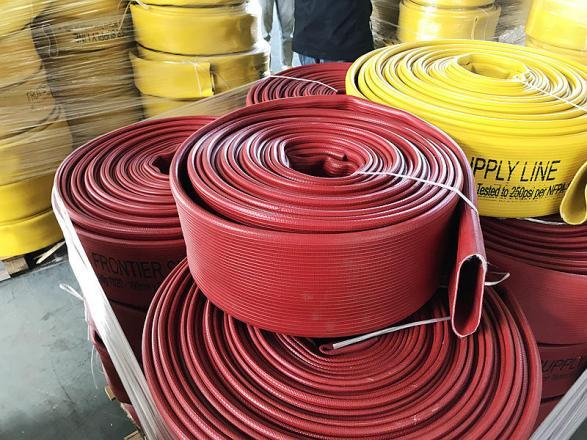 NBR Rubber Layflat Hose خرطوم مسطح من المطاط NBR