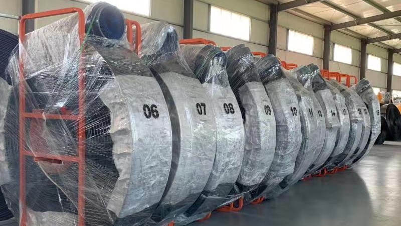 Sunmoon 12 Inch Tpu Frac Water Transfer Layflat Hose Reels بكرات خرطوم مسطحة لنقل المياه من Sunmoon مقاس 12 بوصة من مادة Tpu Frac